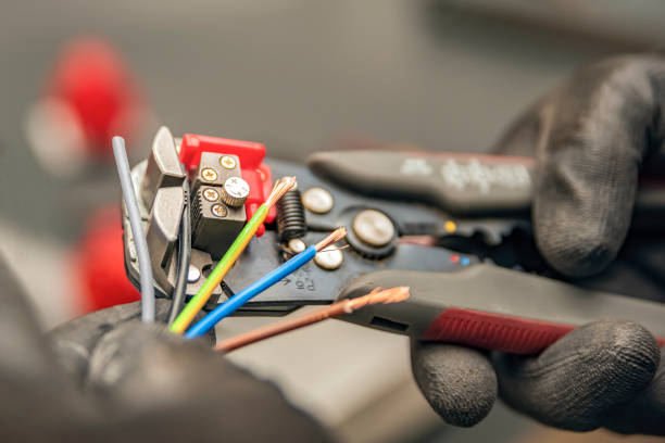 Best Affordable Emergency Electrician  in Wamac, IN